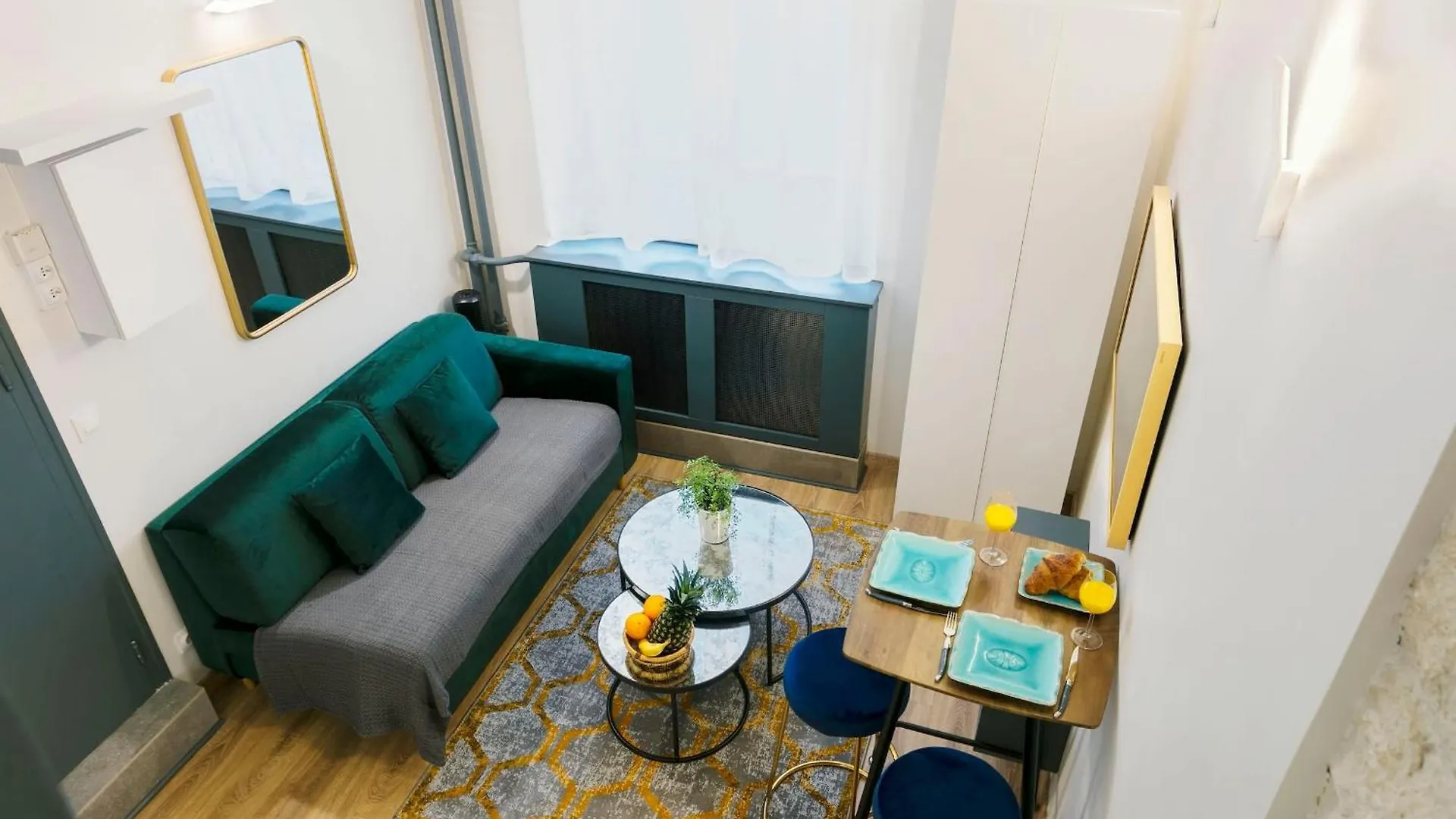 Jardins Des Champs-Elysees - Cityapartmentstay Paris 0*,