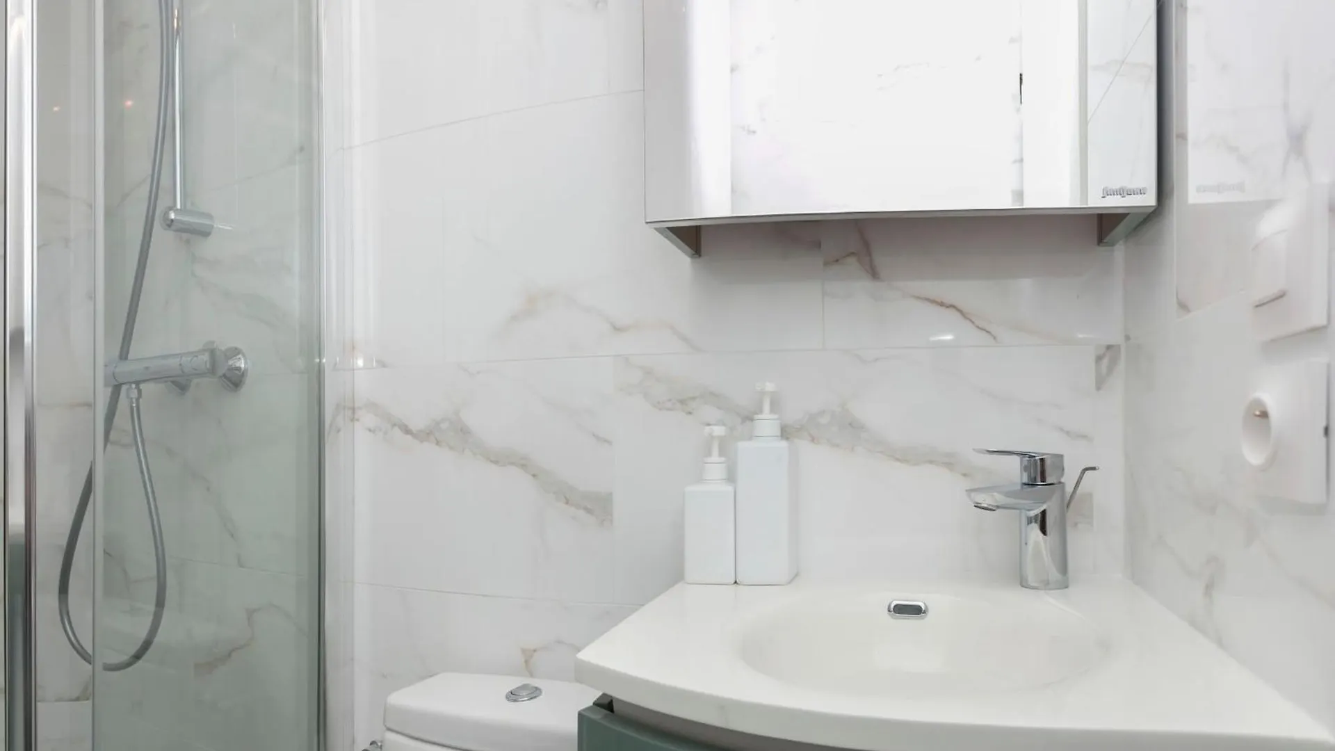 Apartment Jardins Des Champs-Elysees - Cityapartmentstay Paris France