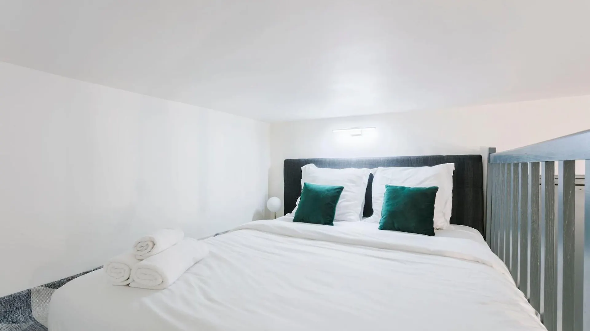 Jardins Des Champs-Elysees - Cityapartmentstay Paris Apartment
